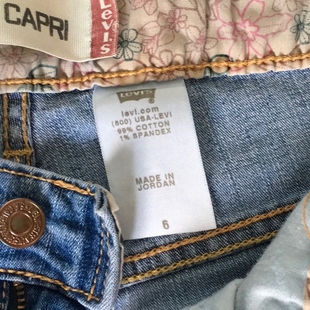 Cropped Levi’s With Stretch B-1 - Picture 3 of 4